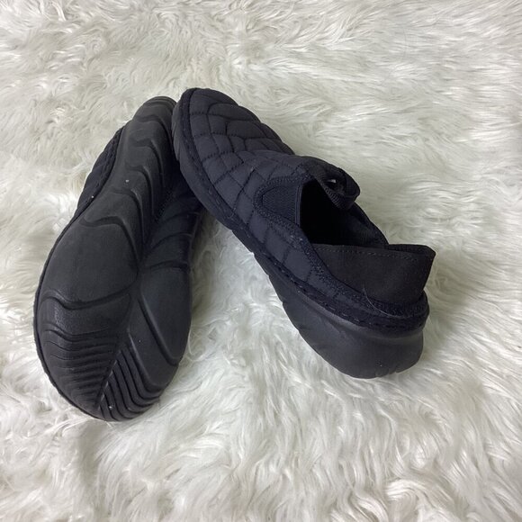 Merrell Hut Moc 2 Quilted Slide - Men Merrell Hut Moc Black Quilted Slip on Loafers Size 6